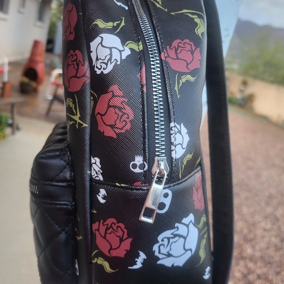 Nightmare Before Christmas Bioworld Black With Red/white Rose Patterned Backpack - Picture 5 of 16